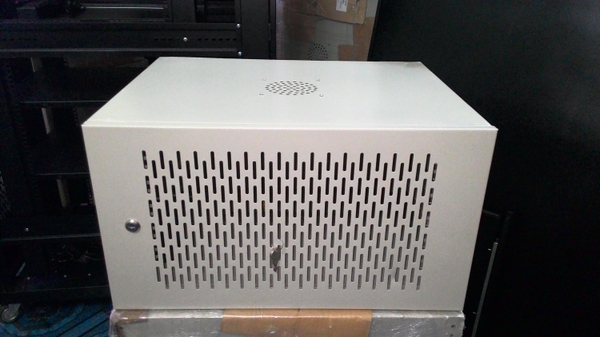 Tủ mạng, tủ rack 6U (white)-D400(Kết cấu treo tường) mầu trắng