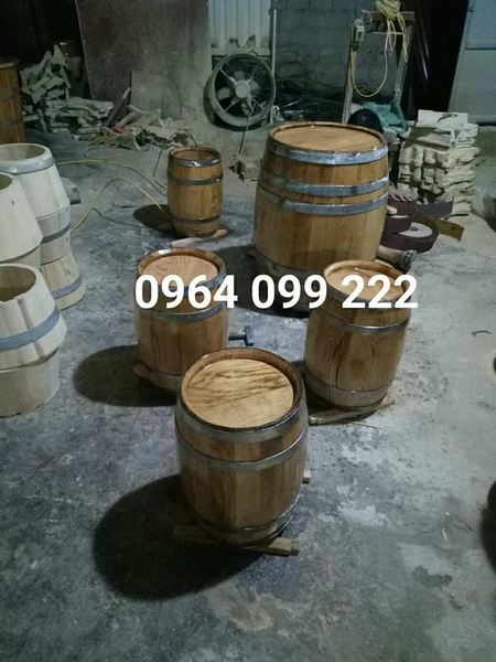 Thùng gỗ đựng rượu cũ giá rẻ