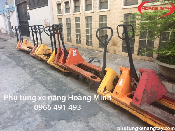 Xe nâng tay cũ giá rẻ tại HCM