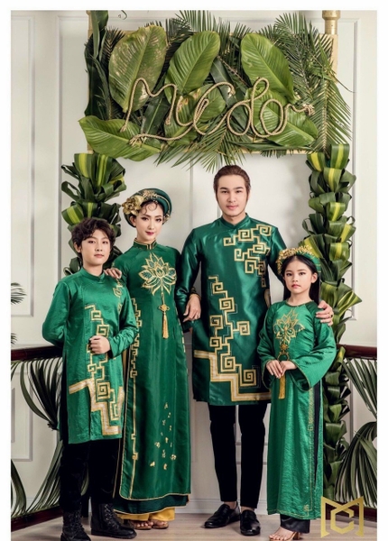 o Di Gia nh, Family Ao Dai, Vietnamese Dresses, Ao Dai for family