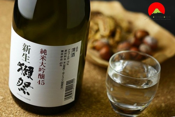 Top 5 loại rượu Sake tặng Tết 2024 ngon và ý nghĩa nhất