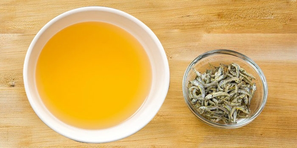 Cách nấu nước dùng Dashi từ cá cơm Iriko Dashi