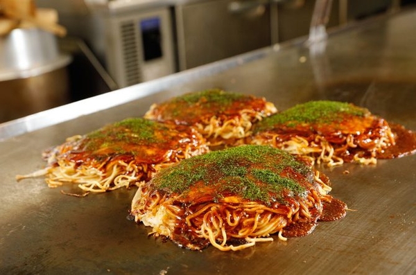 Bánh Okonomiyaki bánh xèo nhật bản
