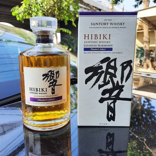 Rượu Hibiki Suntory Whisky Japanese Harmony Master Select 700ml