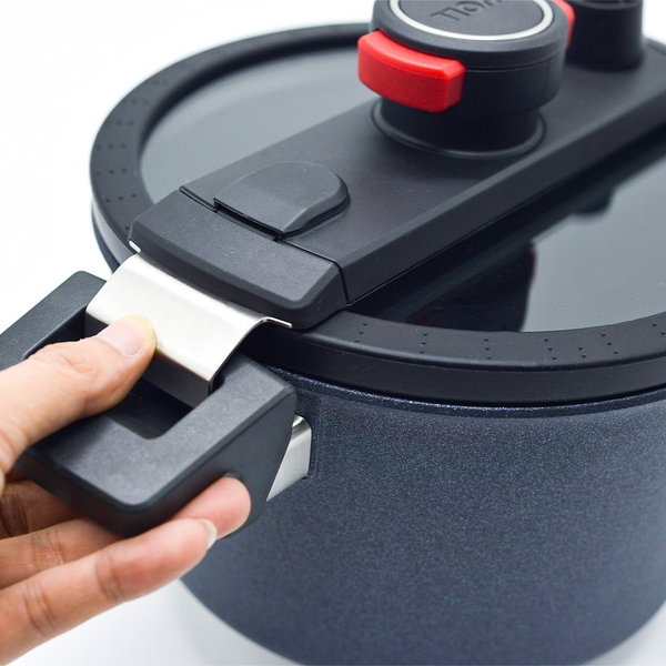 NỒI áp suất Woll Diamond Active Lite Pots with silicone insert 28 cm |  Phương mart