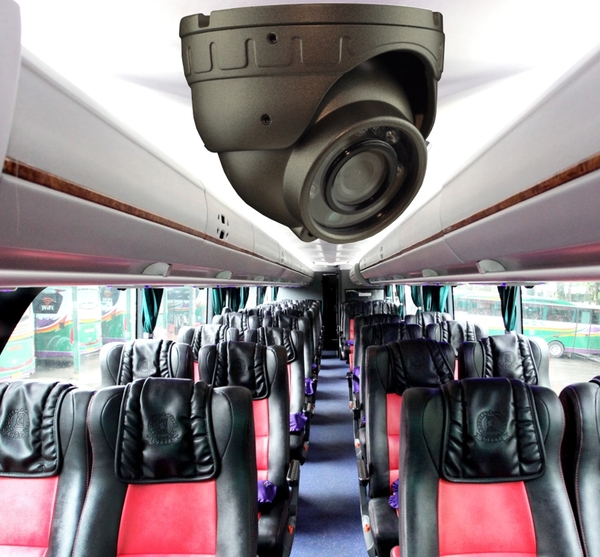 camera-quan-ly-hanh-khach-tren-xe-khach