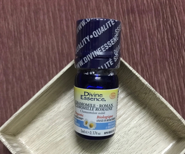 TINH DẦU HOA CÚC LA MÃ HỮU CƠ DIVINE ESSENCE ORGANIC ROMAN CHAMOMILE ESSENTIAL OIL 5ML