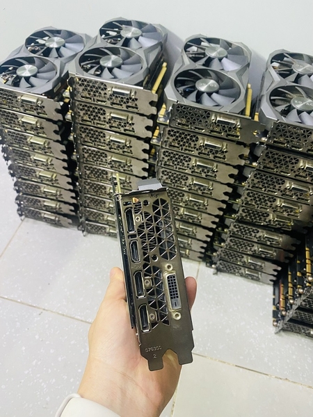 ジャンク ZOTAC GTX 1070 8G 動作確認済み ② ZOTAC Technology GeForce GTX 1070 8.0GB DP *3/HDMI/Dual-Link DVI-D