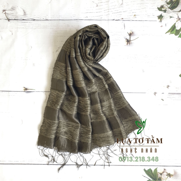Khăn lụa tơ tằm Dệt Đố Kẻ Ngang (màu xám olive đậm) | Lụa Nghệ Nhân