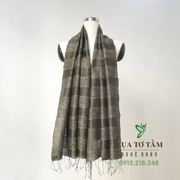 Khăn lụa tơ tằm Dệt Đố Kẻ Ngang (màu xám olive đậm) | Lụa Nghệ Nhân