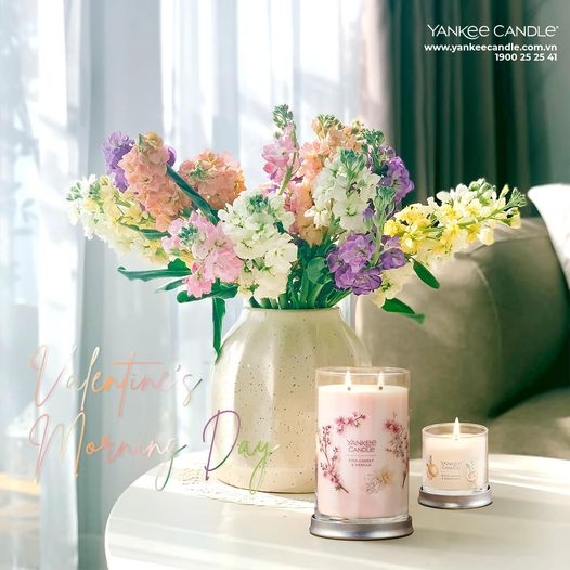 DECOR PHÒNG KHÁCH LÃNG MẠN DỊP VALENTINE YANKEE CANDLE