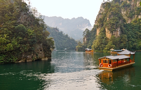 TOUR PHƯỢNG HOÀNG TRẤN - TRƯƠNG GIA GIỚI 5N4D