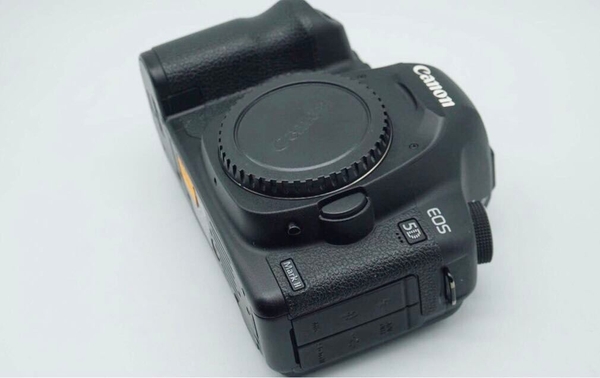 Máy ảnh Canon EOS 5D Mark II, 95% Camera Jshop Máy ảnh cũ giá rẻ