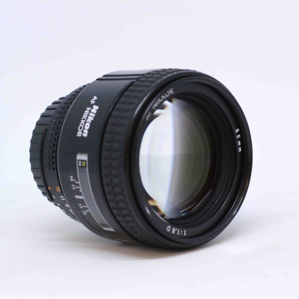 Ống kính Nikon 85mm