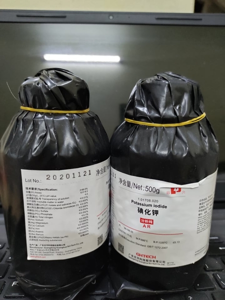 Azo oqsil tunika choziladi