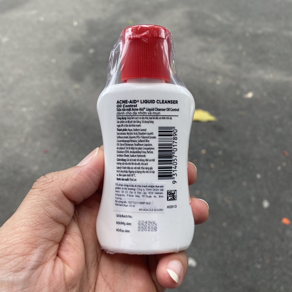 Sữa rửa mặt Acne Aid Liquid Cleanser 50ml - dành cho da nhờn mụn