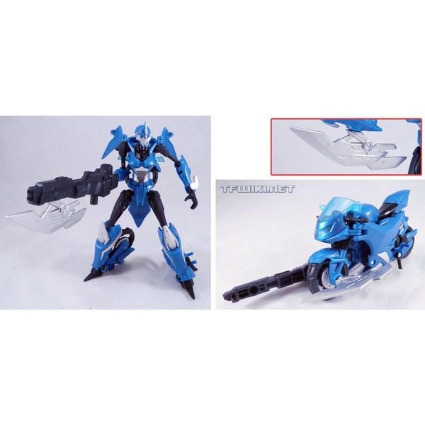 Arcee Deluxe Class | Transformers Prime Robots in Disguise