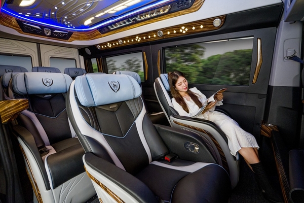 Thuê Xe Limousine Đi Sapa - An Toàn, Tiện Nghi, Sang Trọng 2025