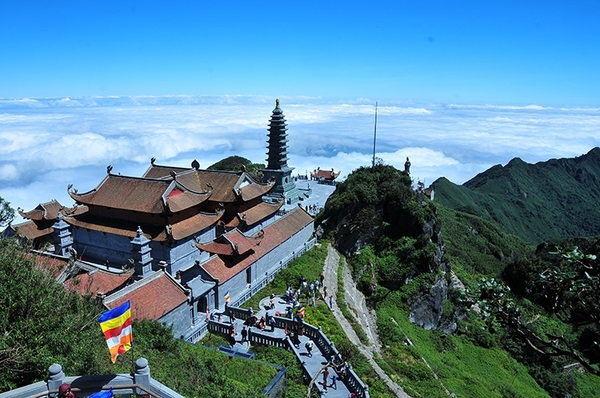 Tour Sapa 2 Ngày 1 Đêm: Cầu Kính Rồng Mây - Fansipan