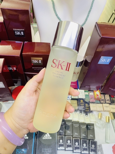 NƯỚC THẦN SKII FACIAL TREATMENT ESSENCE 230 ML