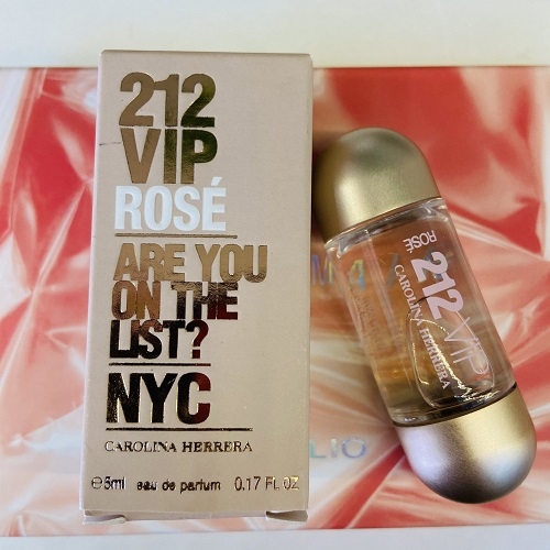 NƯỚC HOA CAROLINA HERRERA 212 VIP ROSE EDP MINI 5ML Hàng Xách