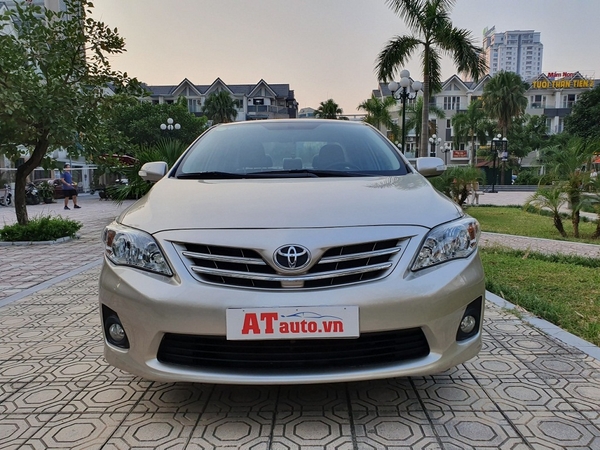 Xe Toyota Corolla altis 18G 2013  Đen