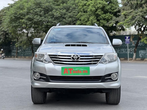 Toyota Fortuner 2.4G 2015 một chủ sử dụng từ mới