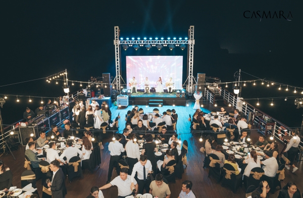 CHƯƠNG TRÌNH GALA DINNER ĐẶC BIỆT TRI ÂN ĐỐI TÁC CASMARA TRÊN DU THUYỀN 6 SAO