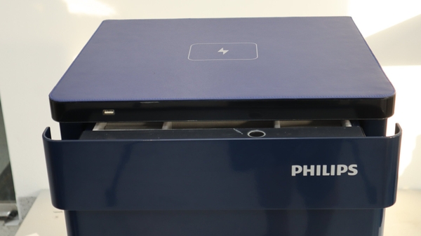 Tích hợp công nghệ sạc không dây trên két sắt Philips-sbx-301