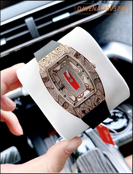 Đồng hồ Nữ Davena Mặt Oval Dây Silicone Swarovski Rose Gold