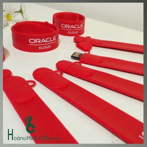 usb-vong-deo-tay-doc-dao-kh-oracle-cloud
