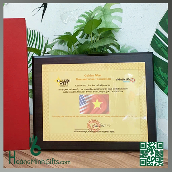 ky-niem-chuong-khach-hang-golden-west