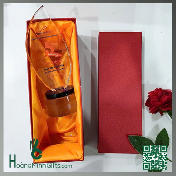 cup-pha-le-khach-hang-ants-express