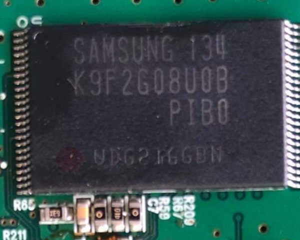 K9F2G08U0B-PIB0 K9F2G08UOB-PIB0 – Memoria IC Originale Nuova, Chip Non Marchiato