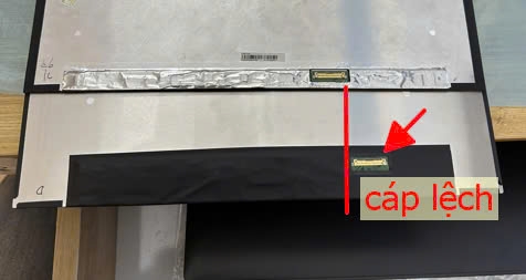 Màn hình 840 G7 lệch cáp so với màn panel gập