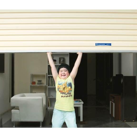 Cửa cuốn kéo tay Cửa cuốn kéo tay