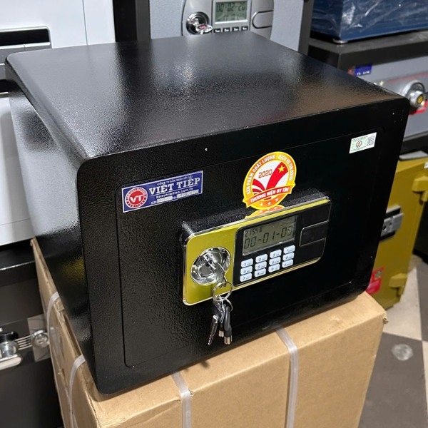 Két sắt Việt Tiệp VE38 điện tử bản lề trong