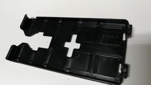 Nắp bảo vệ Makita 417852-6