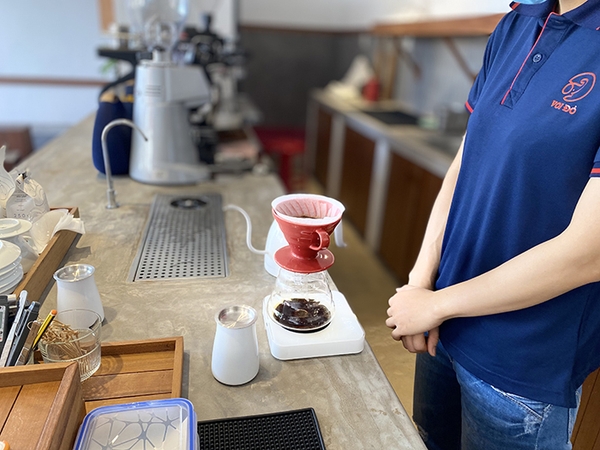 Cà phê phin - cà phê máy