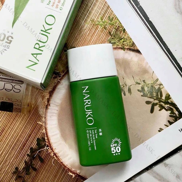 Kem Chống Nắng Cho Da Mụn Chiết Xuất Tràm Trà Naruko Tea Tree Anti-Acne Sunscreen SPF50/PA+++ 30ml