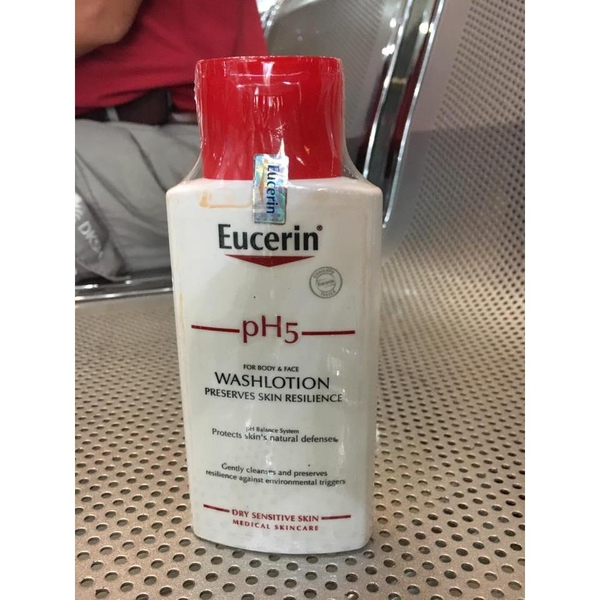 sua-tam-eucerin-ph-5-wash-lotion-200ml