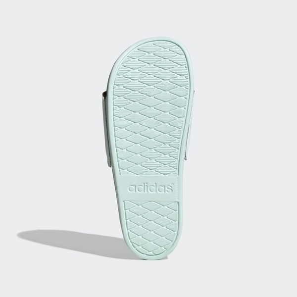 Adilette cloudfoam plus deals logo slides womens