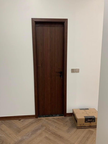 cua go nhua composite