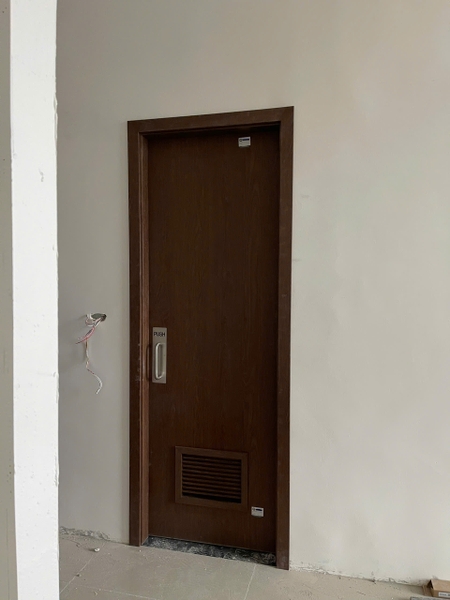 cửa chịu nước