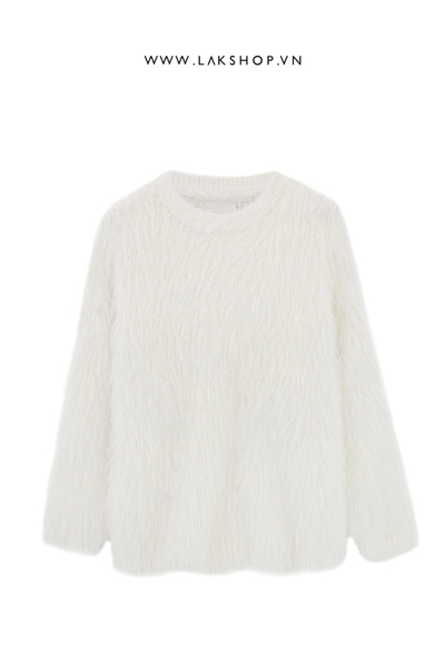 Oversized White Faux Fur Sweater cs3