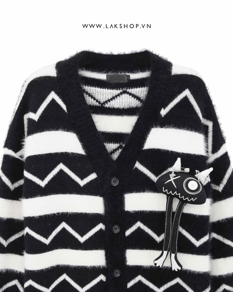 Oversized Black & White Ziczac with Bear Cardigan cs2