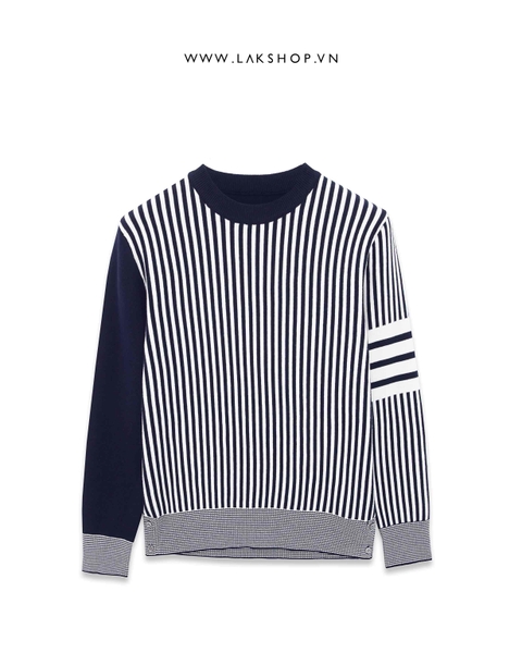 Navy Striped Motif 4-bar Sweater cs1