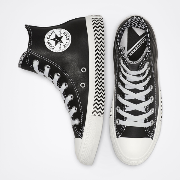 Giay Converse Chuck Taylor All Star VLTG Hi White Black 564943C WearVN