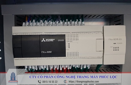 Tủ điều khiển thang máy PLC MITSUBISHI