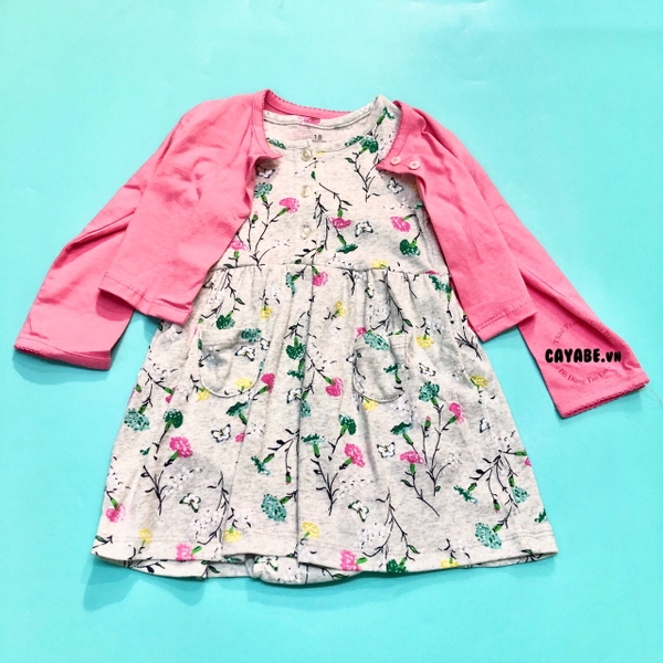 Set đầm bodysuit và áo khoác bé gái : đầm xám hoa tường vy và áo khoác hồng